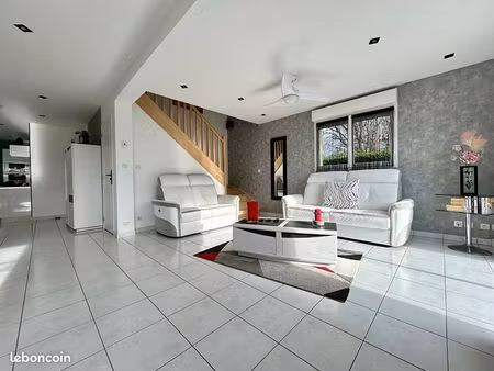 maison 6 pièces 126 m²