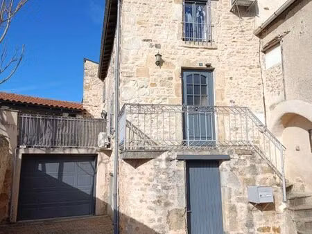 maison de bourg avec terrasse et garage
