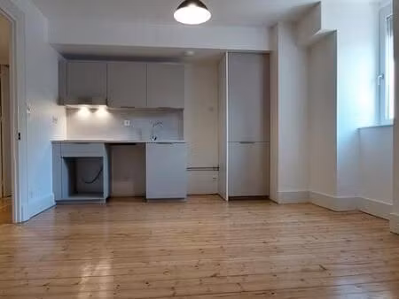 appartement 3 pièces 90 m²