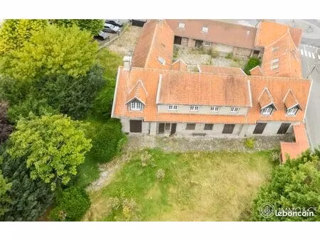 ferme 600 m² avelin