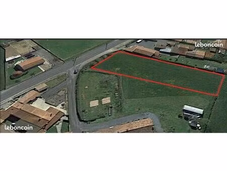 terrain constructible à vendre 1700m²