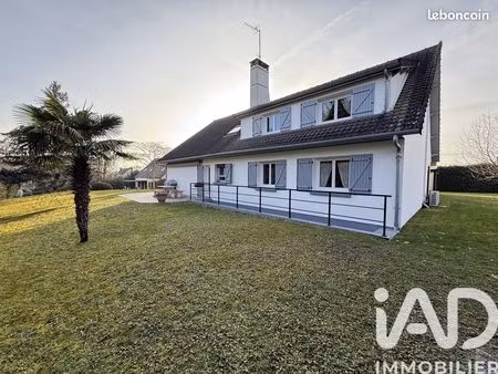 propriété 9 pièces 323 m²