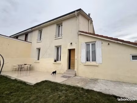 maison 5 pièces 90 m²