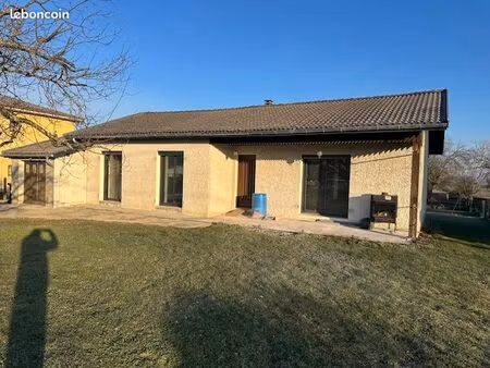 7 mn de la tour du pin