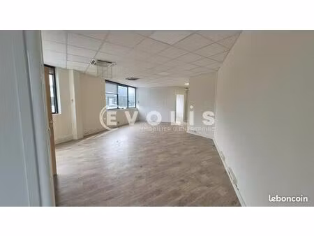 bureaux 123 m²