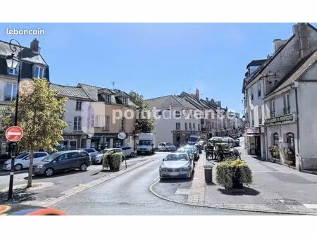 local commercial 70 m²