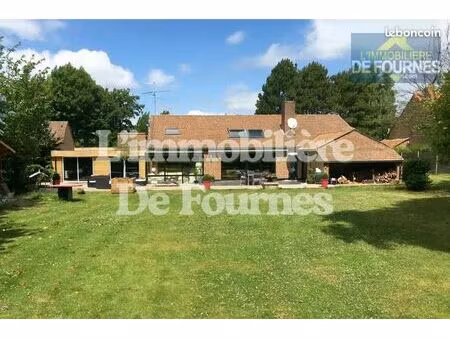 maison 11 pièces 245 m²