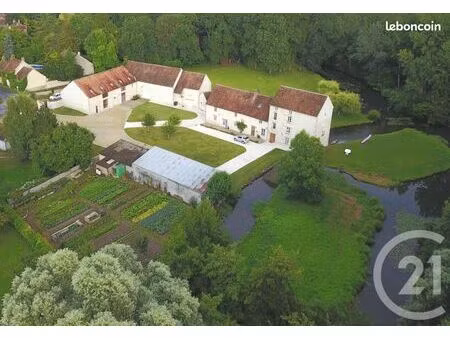 moulin 16 pièces 800 m²
