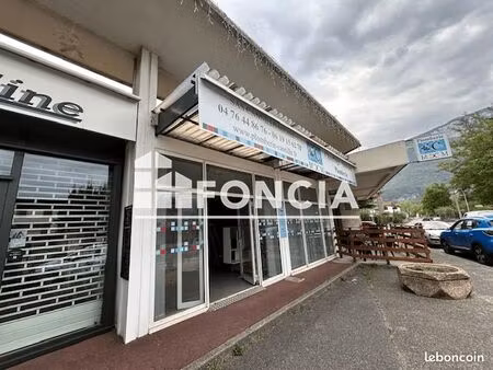 local commercial 73 m²