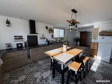 maison 4 pièces 101 m²