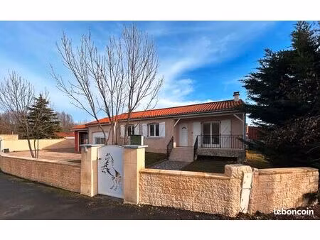 villa individuelle de plain-pied sur 1057m² de terrain 10min issoire