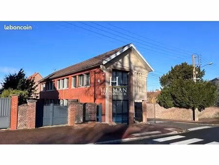 bureaux 179 m² ardres