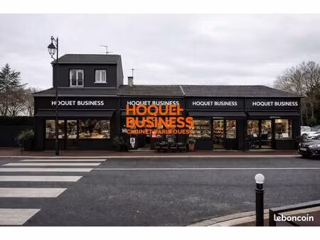 local 581 m² chelles