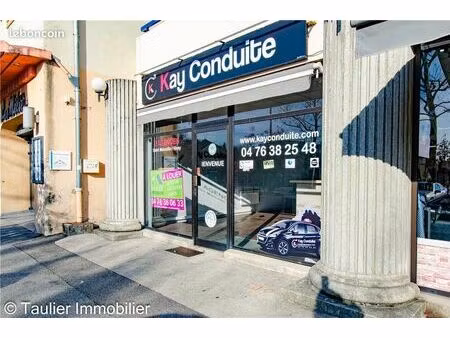 local commercial 93 m²