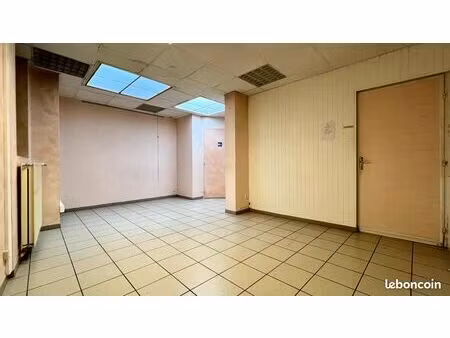 local commercial 157 m² templeuve-en-pévèle