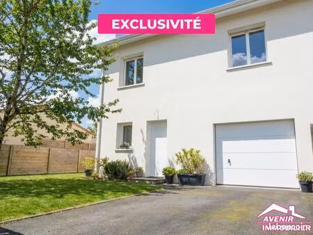 ◊ maison à vendre récente avec 3 chambre et garage  dans un secteur calme à le porge