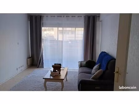 f2 f2 avec parking rouen gauche  quartier méridienne