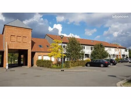 appartement t2 en résidence sécurisée avec parking et balcon