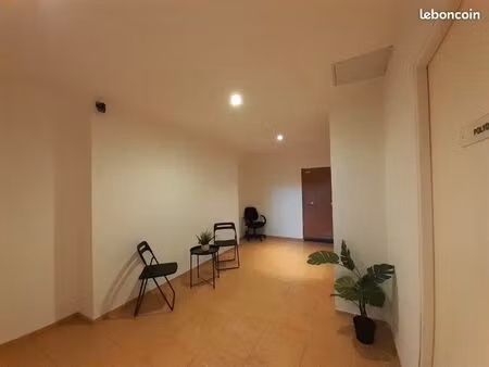 lot de bureau 143 m2