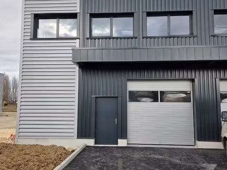 loue local industriel