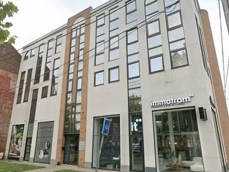 local commercial 168 m²