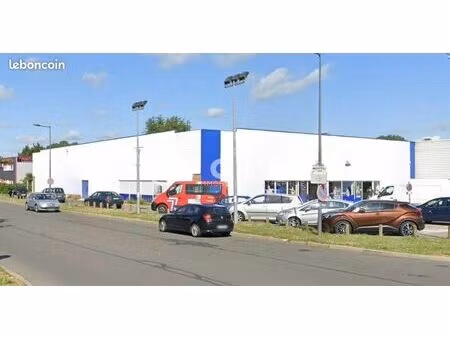 local commercial 1 200 m²