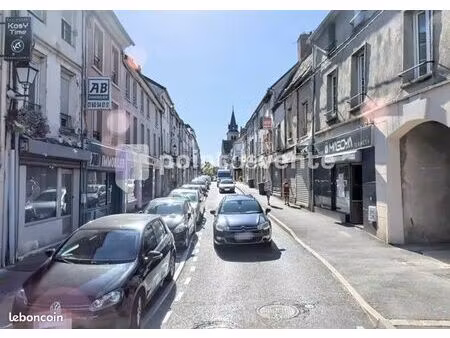 local commercial 70 m²