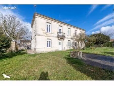 maison en pierre refait à neuf