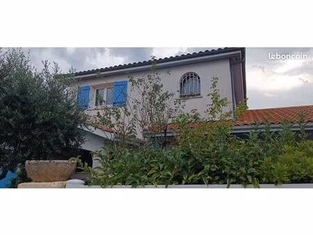 maison 113 m2 implantée sur terrain de 483 mètres carrés