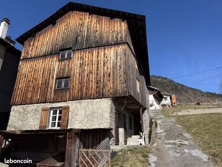 propriété 4 pièces 200 m²