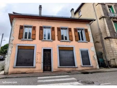 maison 11 pièces 306 m²