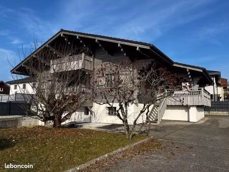 trois bureaux et accueil surface totale 91 m2