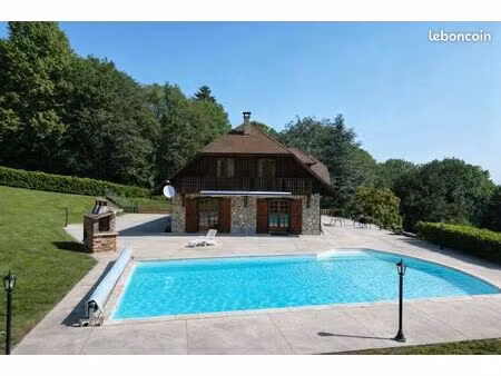 propriété 8 pièces 297 m²