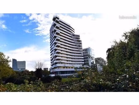 parking/box 1 pièce 10 m²