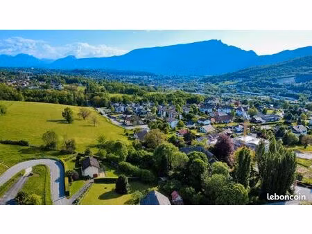 terrain 1186m2 constructible