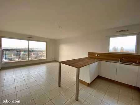 appartement 3 pièces 77 m²