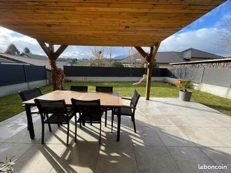 appartement 3 piéces avec jardin au calme