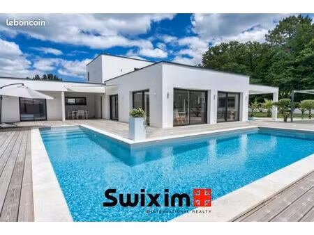 propriété 10 pièces 340 m²