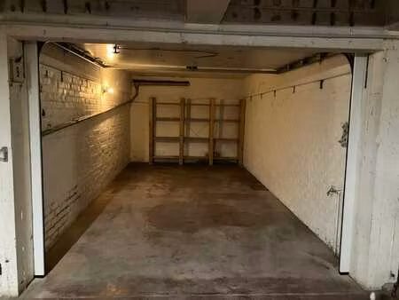 garage fermé drève de nivelles