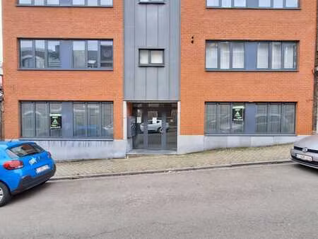 2 belles surfaces pour bureaux ou cabinets proxi. citadelle