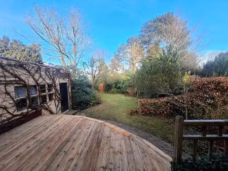 quartier résidentiel et à proximité de la place dumon (métro