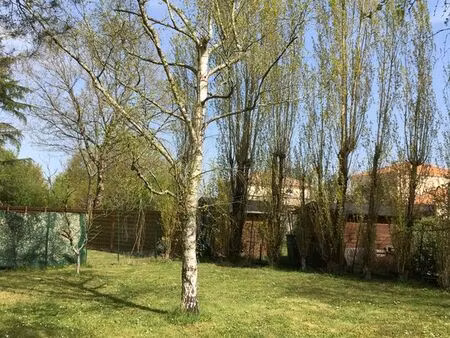 terrain constructible 990 m2 nord basse-goulaine