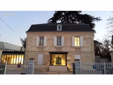 location bureaux equipes  coworking  domiciliation d'entreprise proche bordeaux