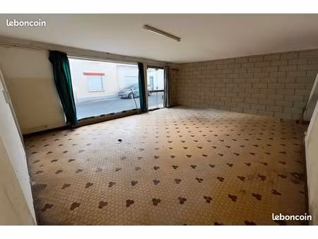 à louer – local commercial 50/100/150 m² – saint-antoine-sur-l’isle (33660)