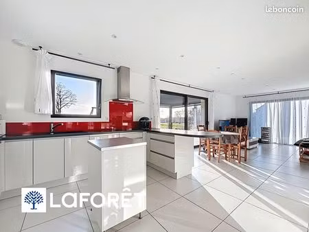 maison 4 pièces 85 m²