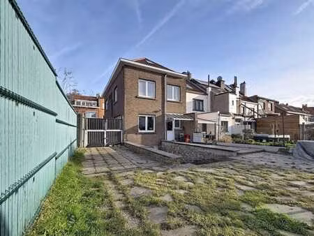 maison 3 façades avec grand jardin et garage à laeken