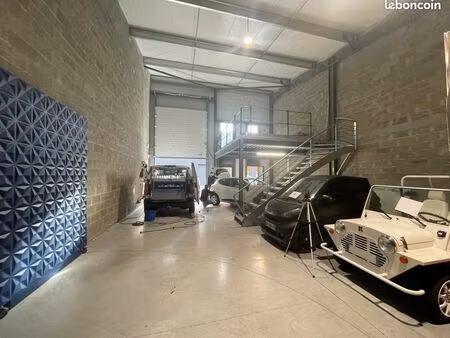 entrepot 179 m² a louer