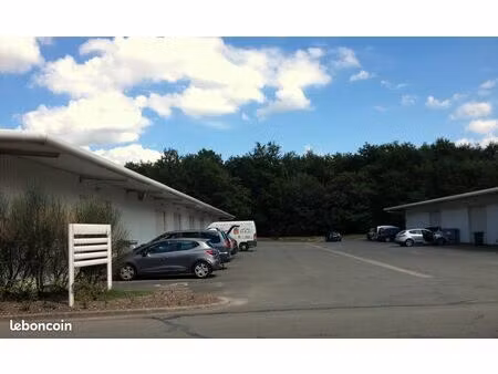 local commercial 177m2 entrepôt + bureaux