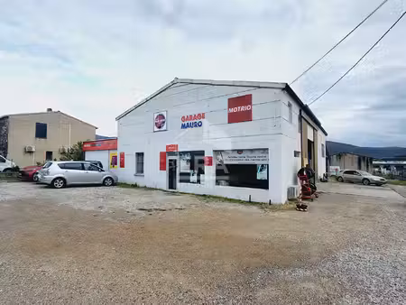 entrepôt / local industriel + appartement za  chateau arnoux 400 m2  parcelle de 1479m².