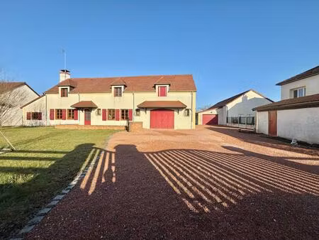 longchamp : rare longère avec 4 chambres - 1 560m² de terrain